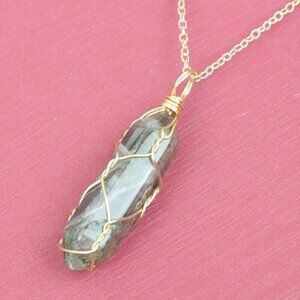 Hexagonal Quartz Healing Crystal Pendant, BS41113